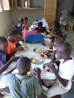 Meal time in the kitchen